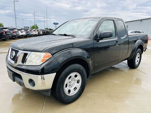 Used 2010 Nissan Frontier SE w/ Power Pkg RWD image 27