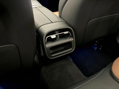 Certified 2025 Mercedes-Benz E 53 AMG e 4MATIC Sedan image 10