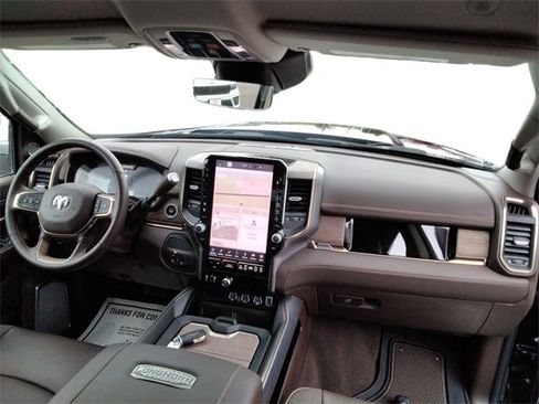 New 2025 RAM 2500 Limited image 30