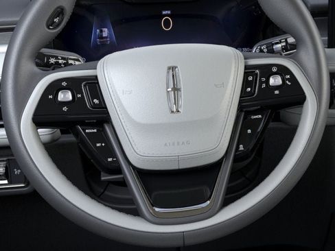 New 2026 Lincoln Aviator AWD w/ Jet Appearance Package image 11