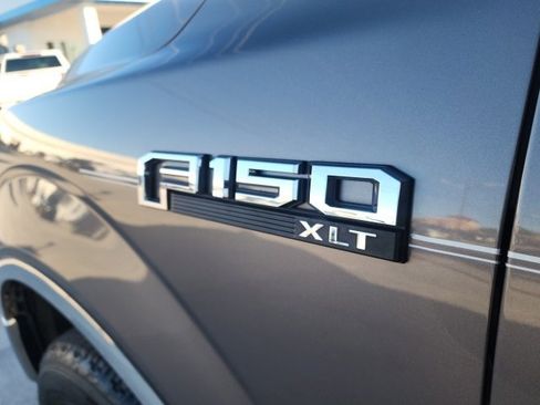 Used 2018 Ford F150 XLT w/ Equipment Group 302A Luxury image 11