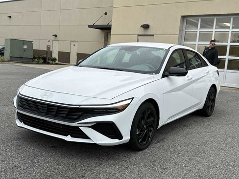New 2026 Hyundai Elantra Sport FWD image 3