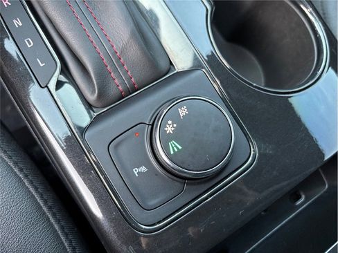 Used 2019 Chevrolet Blazer RS w/ Sun and Wheels Package image 31