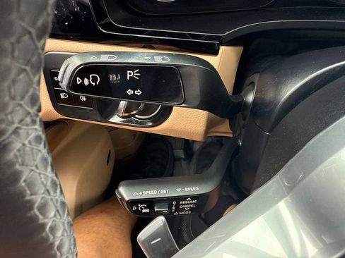 Used 2020 Porsche Cayenne AWD/4WD image 21