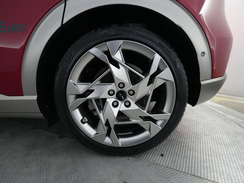 Used 2023 Genesis GV60 Performance AWD/4WD image 9