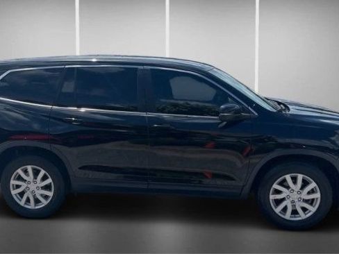 Used 2020 Honda Pilot LX image 3