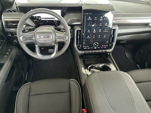New 2026 GMC Yukon Elevation image 16