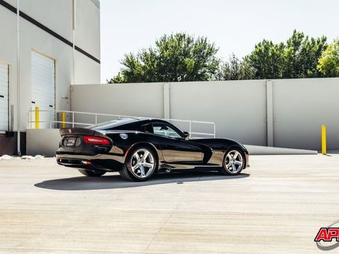 Used 2017 Dodge Viper SRT-10 RWD image 19