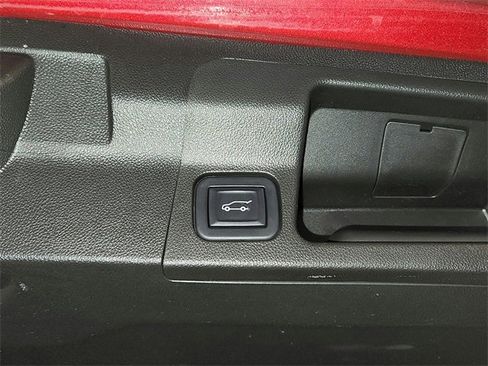 Used 2022 GMC Acadia SLE w/ Driver Convenience Package image 36