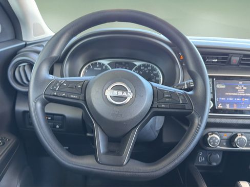 Certified 2025 Nissan Kicks Play S FWD image 9