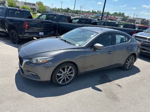 Used 2018 MAZDA MAZDA3 Touring FWD image 13