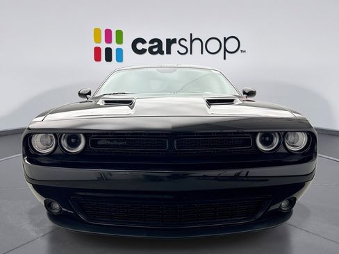 Used 2023 Dodge Challenger SXT w/ Blacktop Package image 8