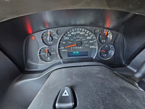 New 2024 Chevrolet Express 2500 w/ Driver Convenience Package image 17