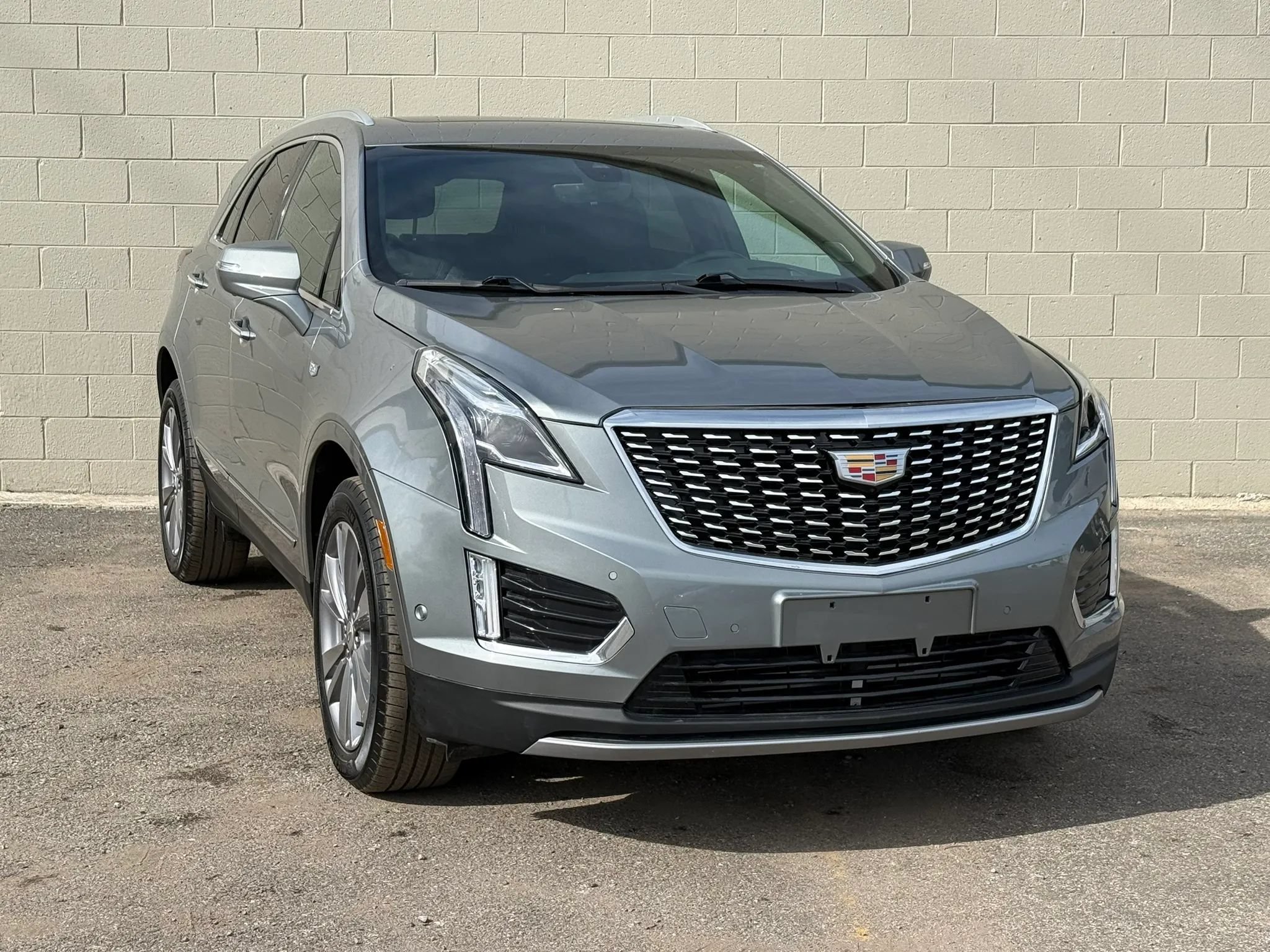Used 2023 Cadillac XT5 Premium Luxury w/ Technology Package AWD/4WD image 15