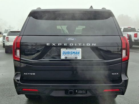 Used 2025 Ford Expedition Max Active image 5