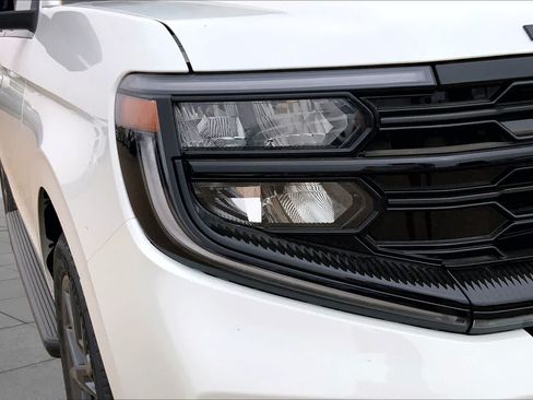 New 2026 Ford Expedition Platinum w/ Stealth Appearance Package AWD/4WD image 13