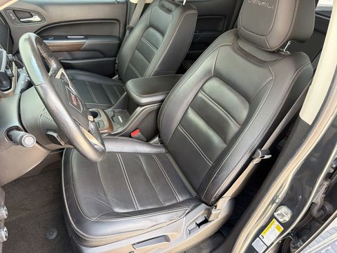 Used 2017 GMC Canyon Denali AWD/4WD image 5