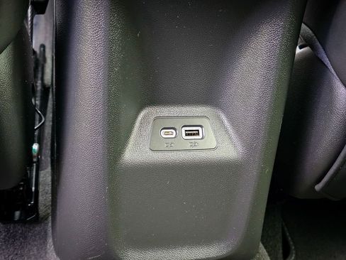 Certified 2023 Buick Envision Essence AWD/4WD image 33