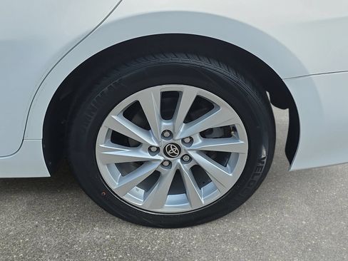 Used 2022 Toyota Camry LE FWD image 31