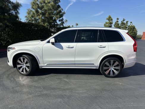 Used 2020 Volvo XC90 T8 Inscription image 3
