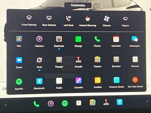 Used 2022 Tesla Model Y Long Range image 22