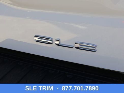 New 2026 GMC Sierra 1500 SLE w/ Max Trailering Package AWD/4WD image 8