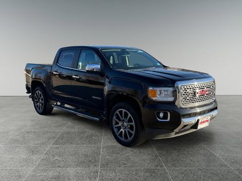 Used 2017 GMC Canyon Denali image 7