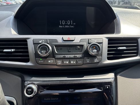 Used 2014 Honda Odyssey Touring image 27
