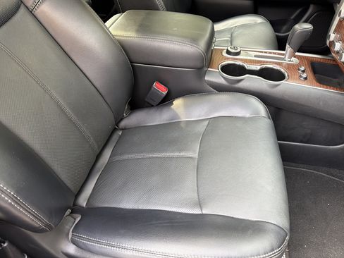Used 2020 Nissan Pathfinder Platinum w/ Cargo Package AWD/4WD image 38
