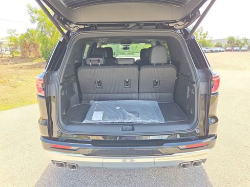 New 2026 GMC Acadia Denali w/ Super Cruise Package FWD image 5