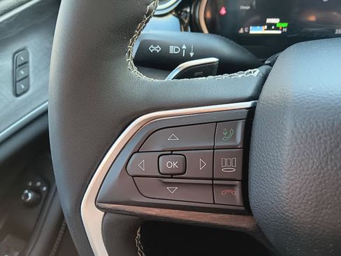 Used 2023 Jeep Grand Cherokee image 27