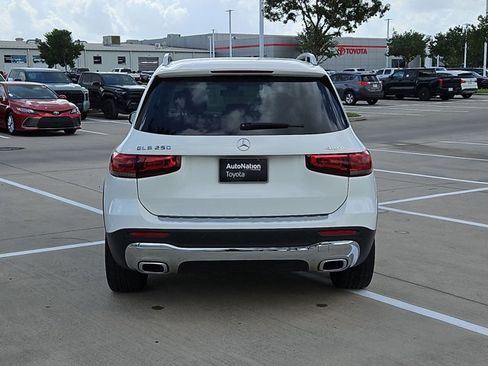 Used 2021 Mercedes-Benz GLB 250 4MATIC image 6