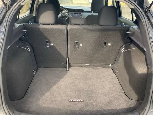 Used 2023 Nissan Kicks S FWD image 11