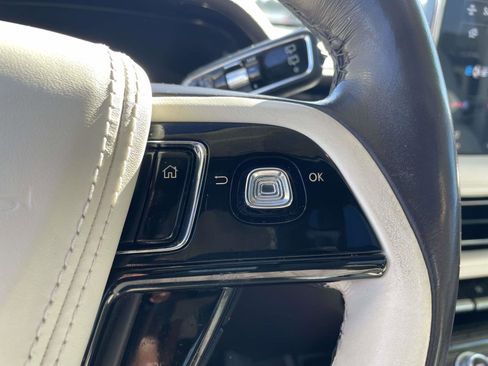 Used 2023 Lincoln Aviator Black Label w/ Dynamic Handling Package image 16