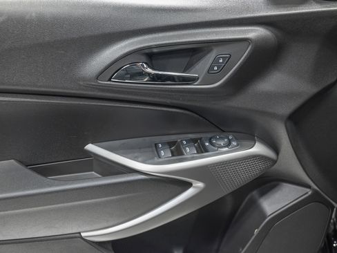 Used 2024 Chevrolet Trax RS w/ Driver Confidence Package FWD image 15