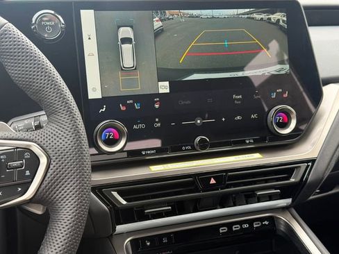 New 2026 Lexus TX 500h AWD image 21