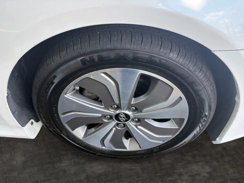 Used 2015 Hyundai Sonata Limited w/ Option Group 02 FWD image 38