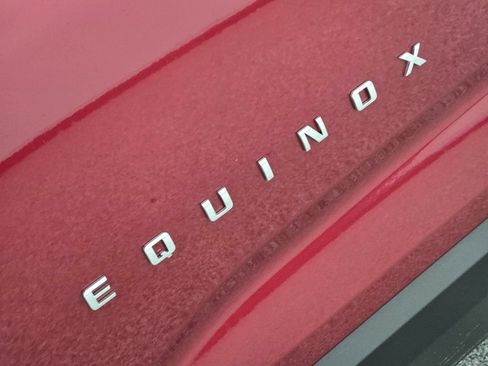 New 2026 Chevrolet Equinox LT w/ LPO, Floor Liner Package FWD image 8