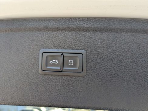Used 2021 Audi SQ5 Prestige AWD/4WD image 14