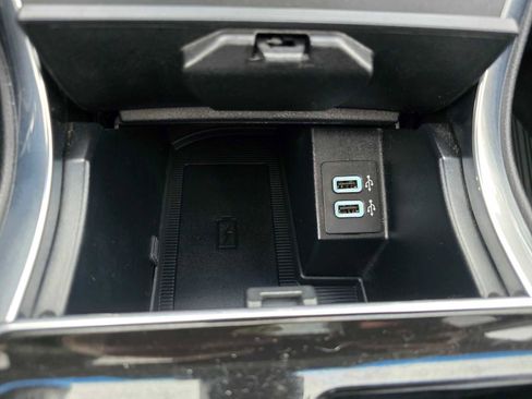 Used 2019 Ford Edge Titanium w/ Equipment Group 301A image 35