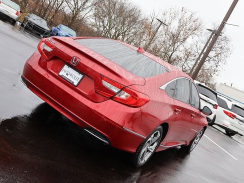 Certified 2018 Honda Accord EX image 7