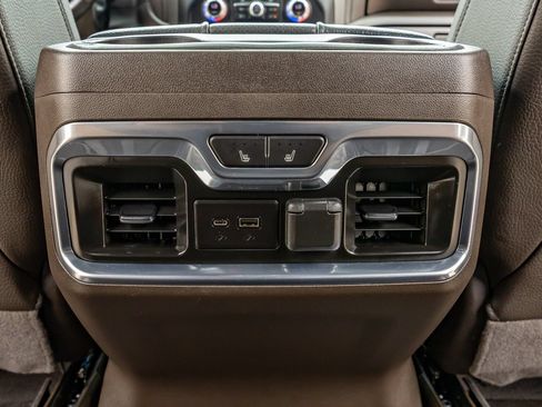 Used 2021 GMC Sierra 2500 Denali w/ Denali Ultimate Package AWD/4WD image 33