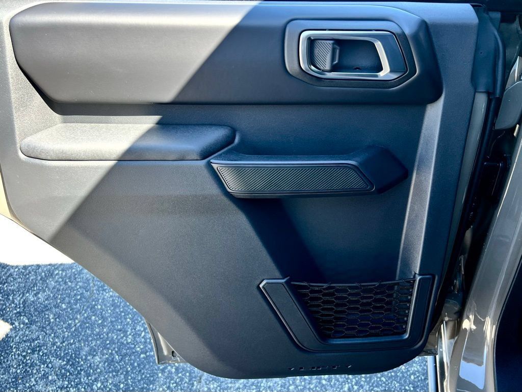 New 2025 Ford Bronco Badlands AWD/4WD image 17