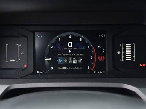 Used 2025 Toyota Tacoma SR AWD/4WD image 10