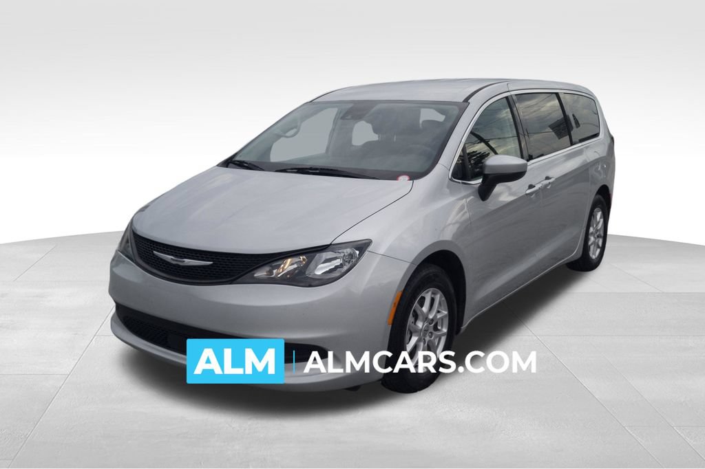 Used 2023 Chrysler Voyager LX FWD image 1