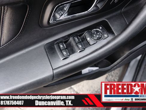 Used 2014 Ford Taurus SEL w/ Equipment Group 201A image 19