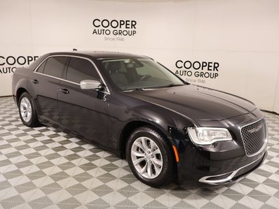 Used 2019 Chrysler 300 Touring w/ Chrome Appearance Package