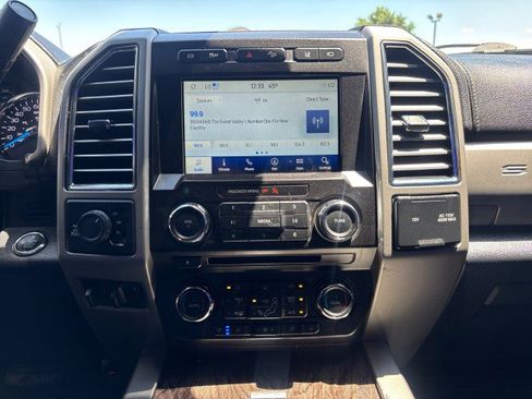 Used 2017 Ford F350 Lariat w/ Lariat Ultimate Package image 15