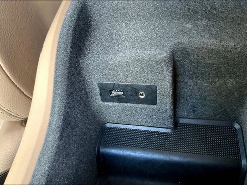 Used 2013 Porsche Cayenne S image 16