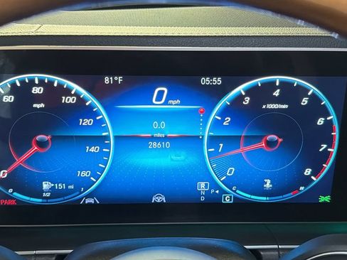 Used 2022 Mercedes-Benz GLE 350 4MATIC image 32